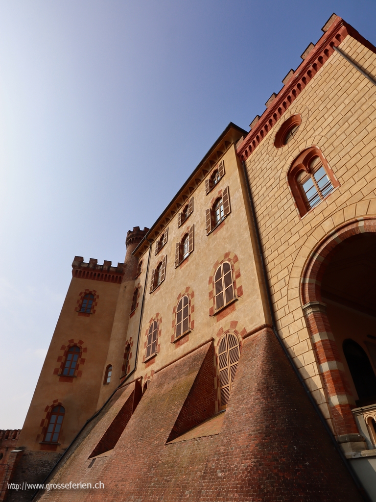 Italy, Barolo, House